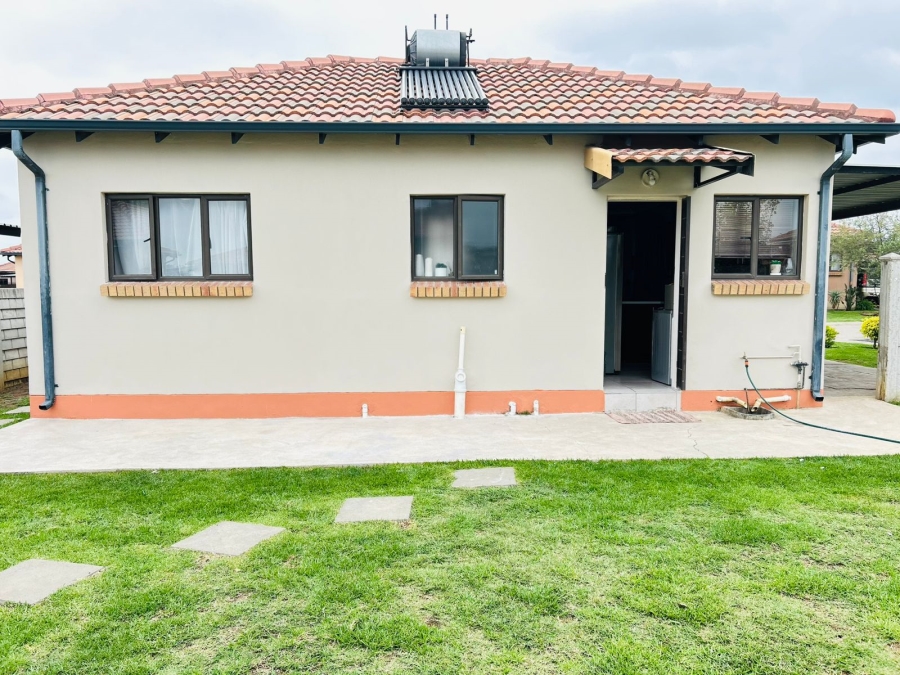 To Let 2 Bedroom Property for Rent in Waterval East North West
